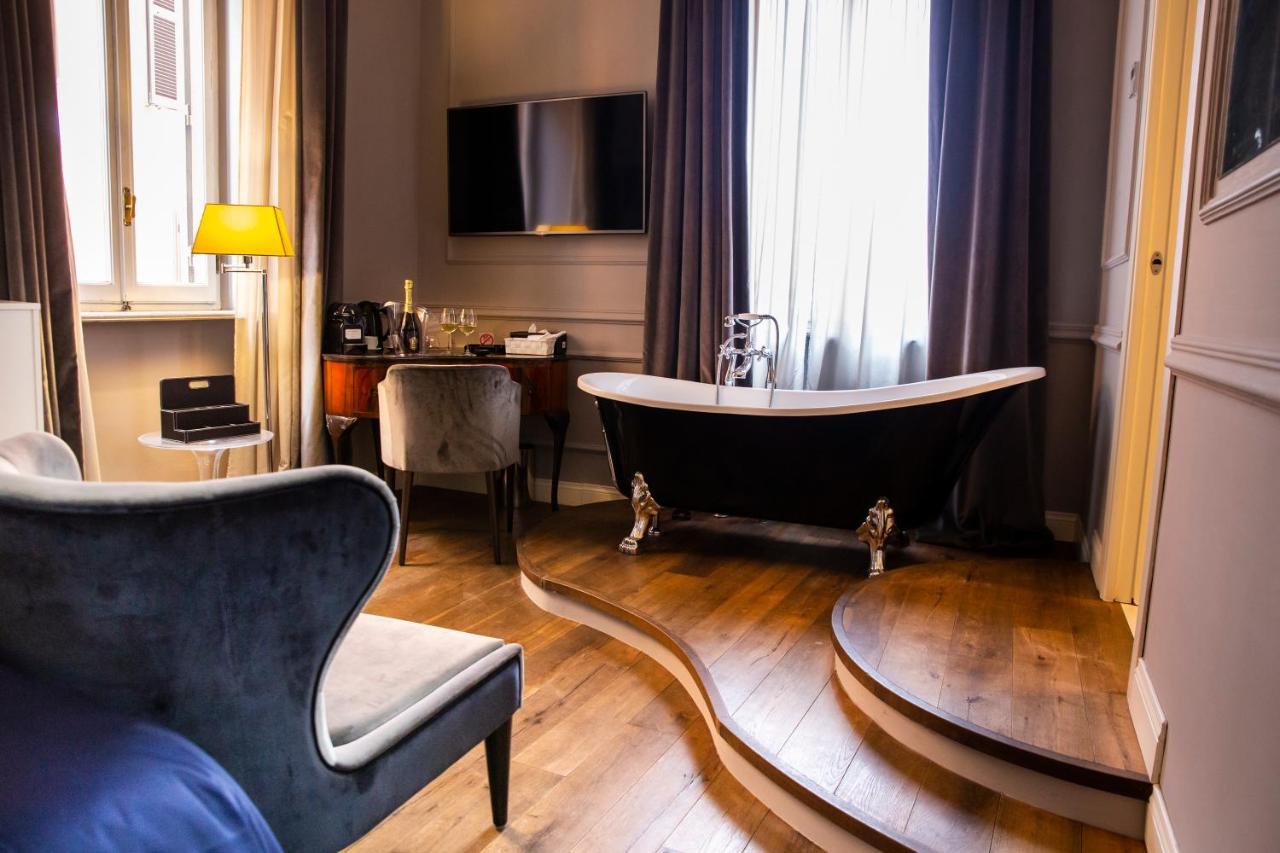 Relais San Lorenzo In Lucina * Rom