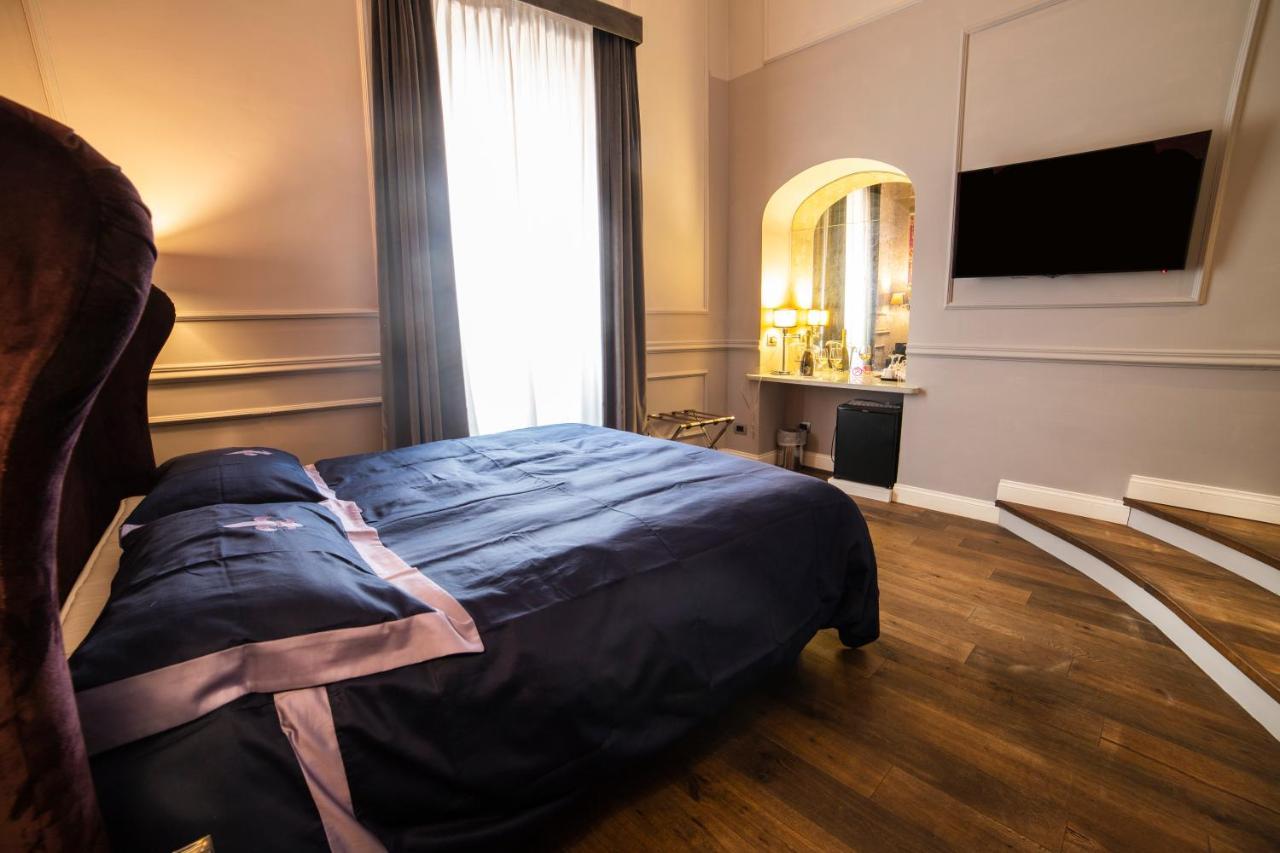 Relais San Lorenzo In Lucina * Rom